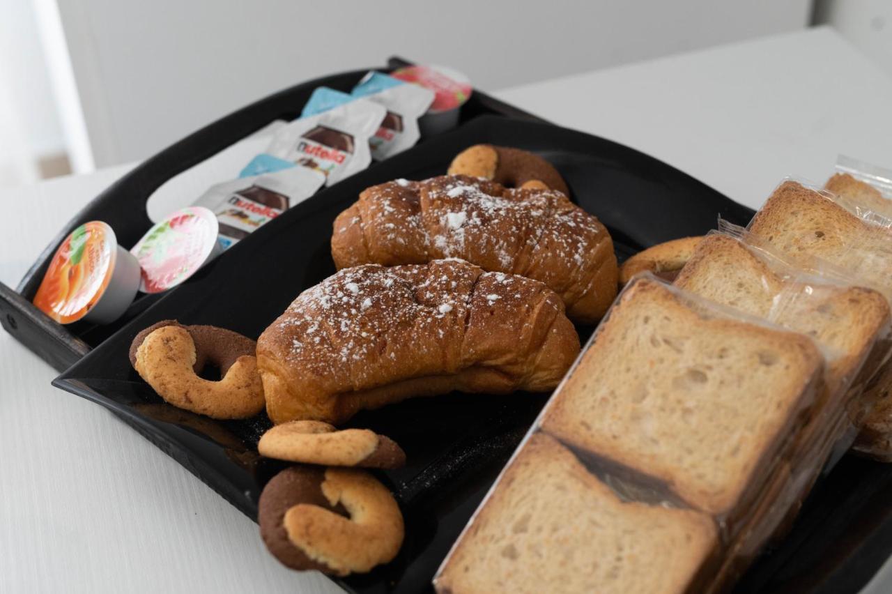 소토마리나 Dimora Rossa B&B 외부 사진