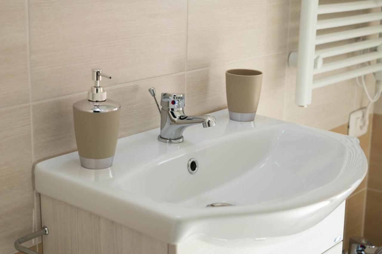 소토마리나 Dimora Rossa B&B 외부 사진